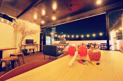 آیر هستل دنگدامون