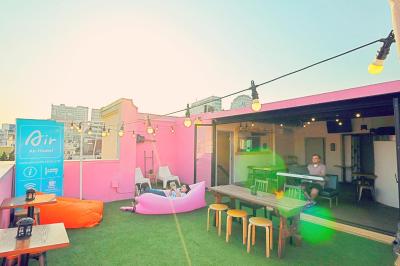 آیر هستل دنگدامون