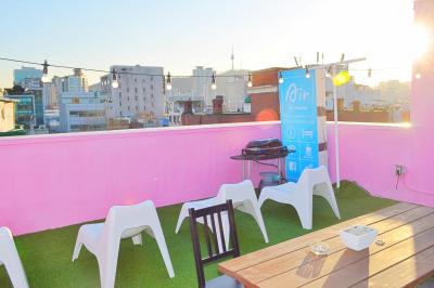 آیر هستل دنگدامون