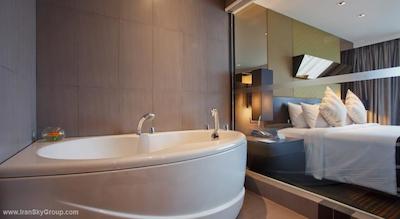 گلدن تولیپ ماندیسون سوئیتس