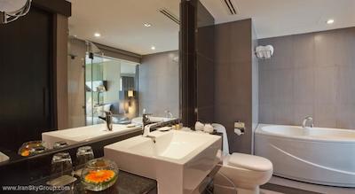 گلدن تولیپ ماندیسون سوئیتس