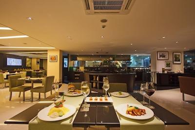 گلدن تولیپ ماندیسون سوئیتس