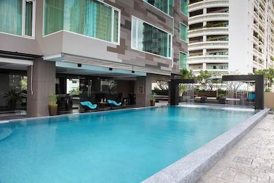 گلدن تولیپ ماندیسون سوئیتس