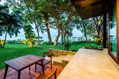 فلورال لوکس هتل منترا پاتایا