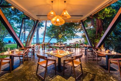 فلورال لوکس هتل منترا پاتایا