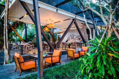 فلورال لوکس هتل منترا پاتایا