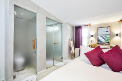 فلورال لوکس هتل منترا پاتایا