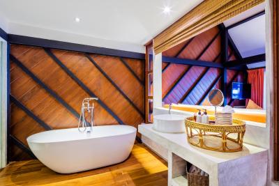 فلورال لوکس هتل منترا پاتایا