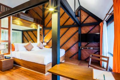 فلورال لوکس هتل منترا پاتایا