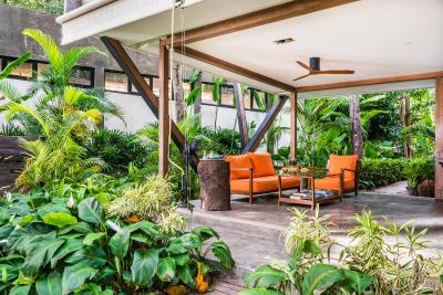 فلورال لوکس هتل منترا پاتایا