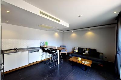 دجیرمنبورنو رسیدنس