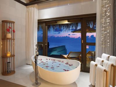 اوزن بای اتمسفر ات مادهو