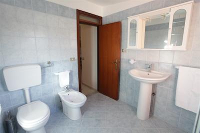 ب اند ب کاس فرانسسو