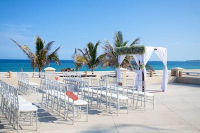 بارسل گراند فارو لز کابز