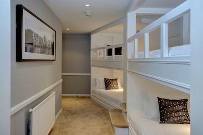 بورنسید هتل اند اسپا