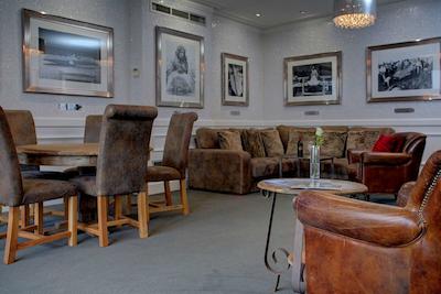 بورنسید هتل اند اسپا