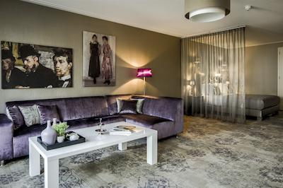 لوکسوری سویتز امستردام