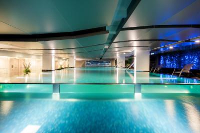 کیس رزیدنس بای بلیستون