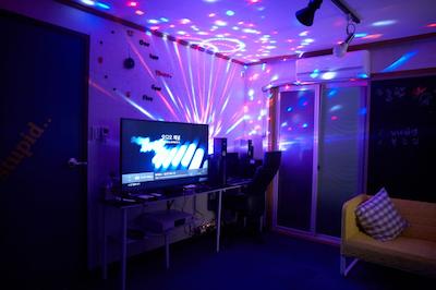 و مینی هتل هستل