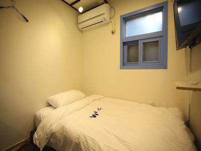 و مینی هتل هستل