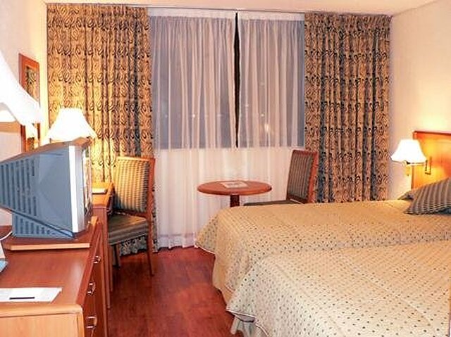 Lou’Lou’a Beach Resort