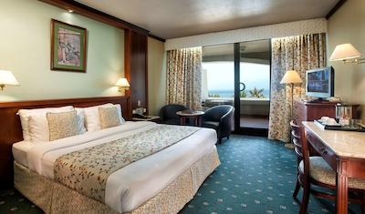 اُکسیدنتال شارجاه گراند