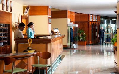 اُکسیدنتال شارجاه گراند