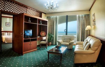 اُکسیدنتال شارجاه گراند