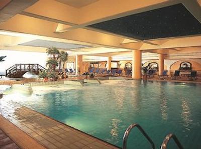 ادامز بیچ هتل