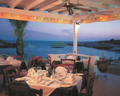 ادامز بیچ هتل