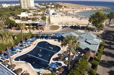 اننیموز بیچ هتل