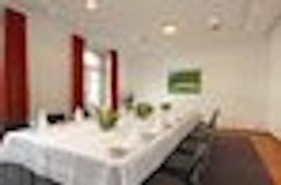 هتل والدستترهف