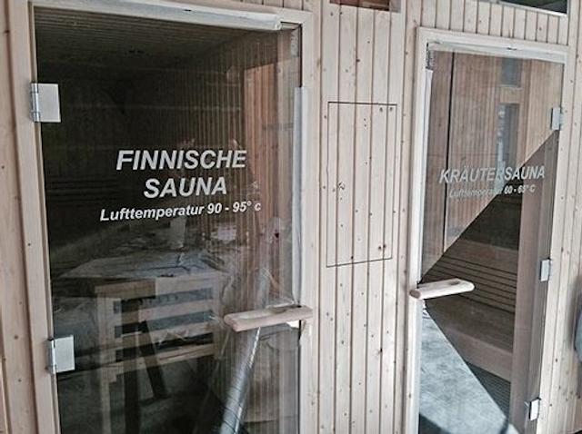 رسیدنس بلوو