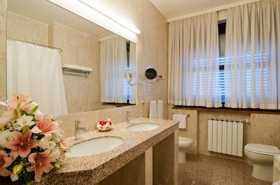 بتجا هتل مدیترانئو