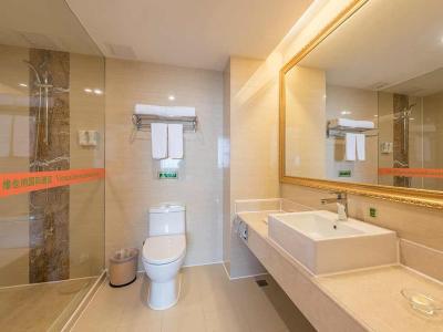 وینا هتل شانگهای فنگشن ساوت بریج جینهای رود