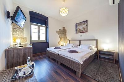 مارمنتوا لوکسوری رومز