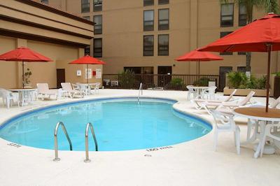 هامپتون این بای هیلتون منتری-ارپورتو