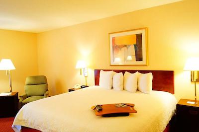 هامپتون این بای هیلتون منتری-ارپورتو