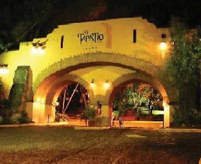 ال تاپاتیو هتل اند ریزرت