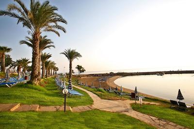 د گولدن کاست بیچ هتل