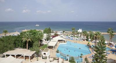 د گولدن کاست بیچ هتل