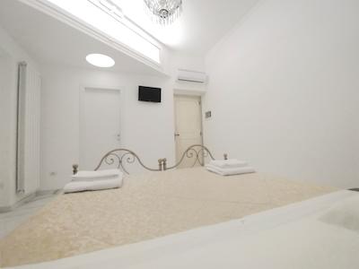 اپولیا 70 هلیدز