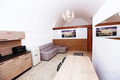 اپولیا 70 هلیدز