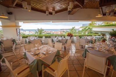 پارک ریال هواتولکو