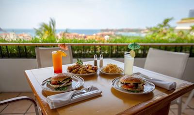 پارک ریال هواتولکو