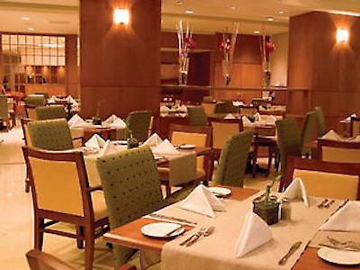 کورتیارد منتری آیرپرت