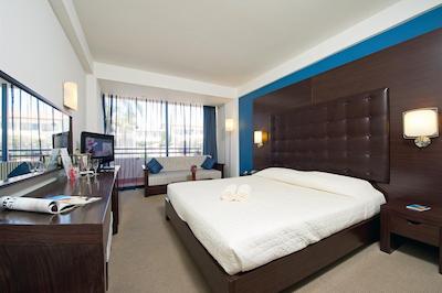 ناپا پلازا هتل