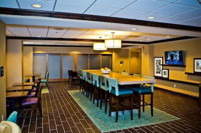 هامپتون این اُماها میدتون-اکساربن اریا