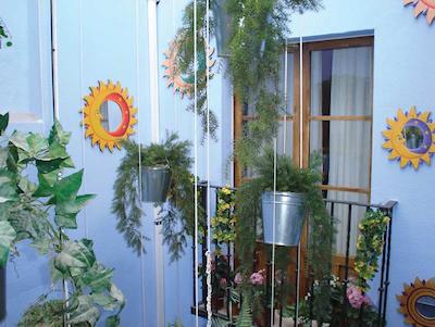 هستال زورباران