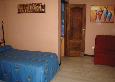 هستال زورباران